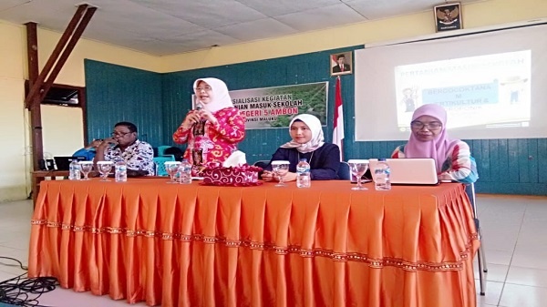 kadis-Ketahanan-Pangan-Maluku-berceramah-tentang-Pertanian-Masuk-Sekolah